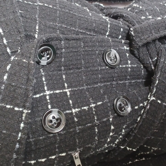 Maralyn & Me B/W coat, M, GUC - Picture 3 of 9